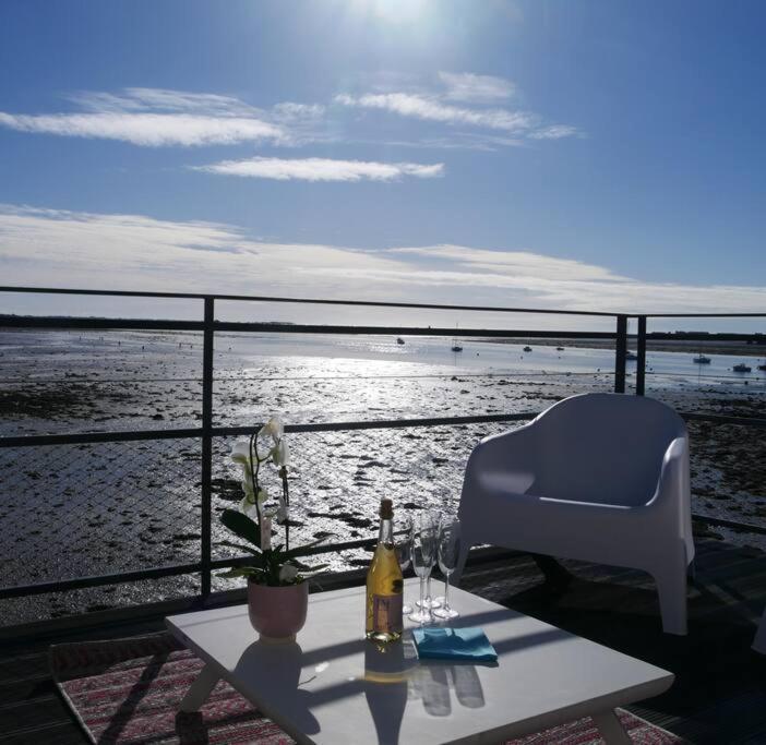 Arsav Vue Mer Et Plage Port-Louis Eksteriør billede